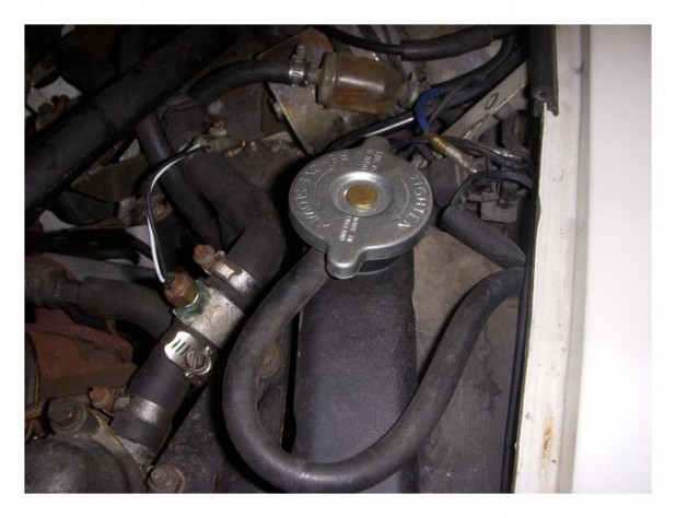 純正ラジエーターキャップ