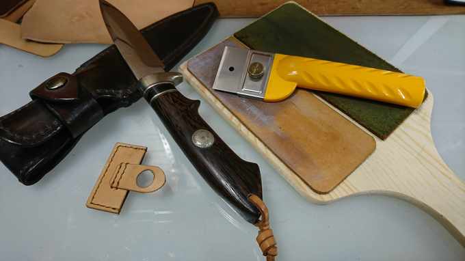 革砥を作ろう 革包丁 別たち シースナイフの切れ味が蘇る レザークラフト Ivyのおもちゃ箱